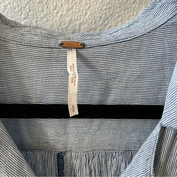 FREE PEOPLE Flowy Button Down Top - Picture 2 of 6